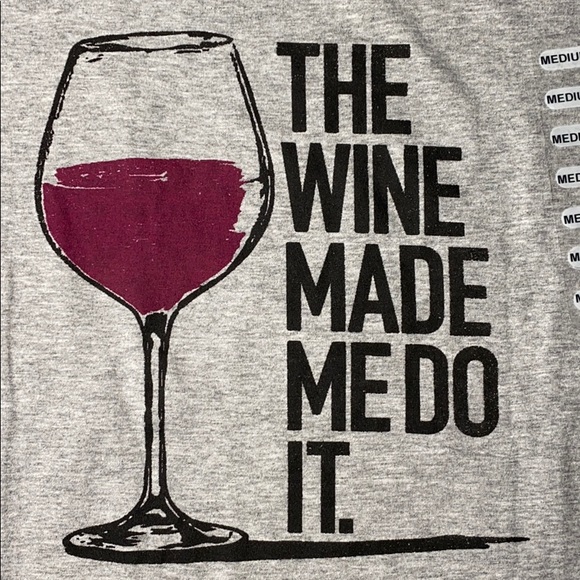 Bay Island Sportswear “The Wine Made me Do It” Party T-Shirt - Picture 4 of 6